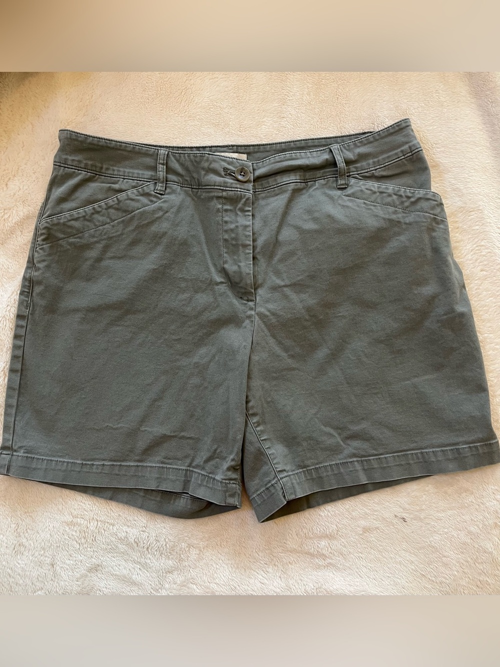 Talbots Classic shorts. 12p.